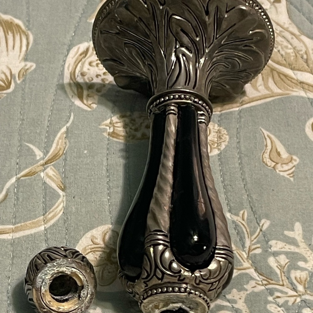 Wallace Silversmiths Vintage salt & pepper shakers - Picture 3 of 3